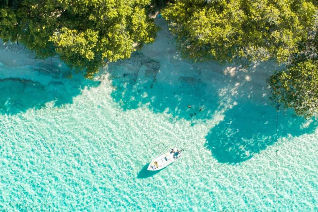 aerial view boat maldives honeymoon