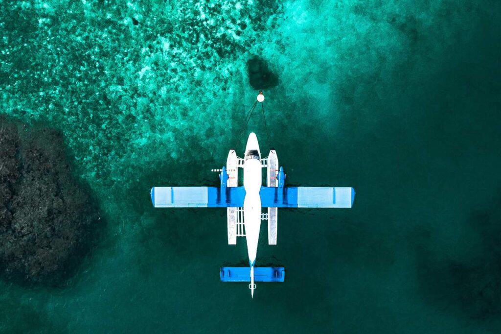 manta air seaplane maldives